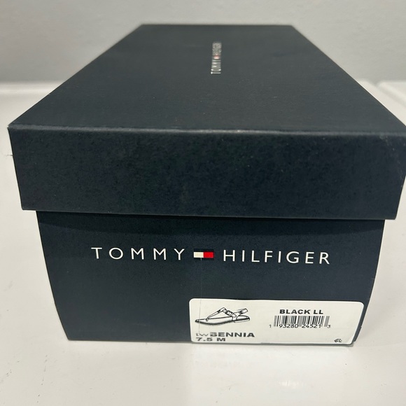Tommy Hilfiger women’s sandals - Picture 2 of 6